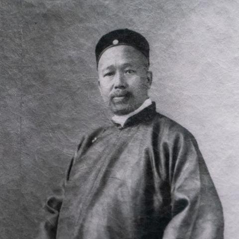 置疑:2025年新奥正版免费大全与2025新澳门新精选精免,谨防虚假鼓吹危害全景解答、解释与落实和战略释义、解释与落实